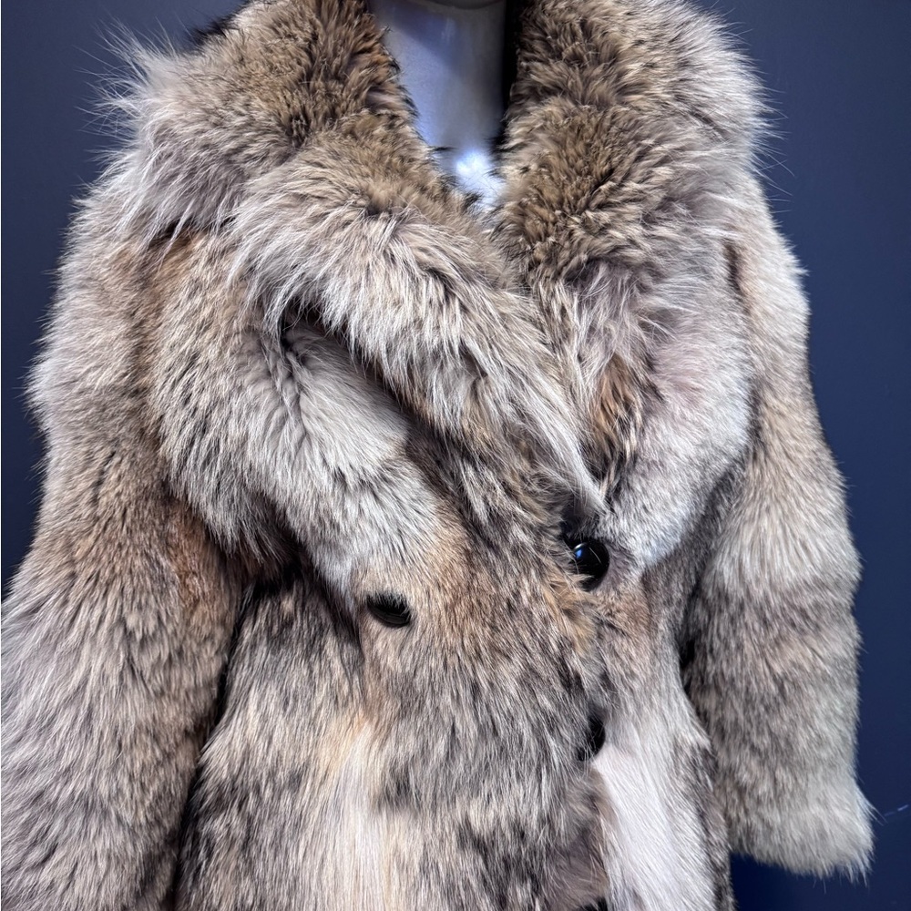 Genuine Wolf Fur Vintage Long Jacket - Picture 6 of 11